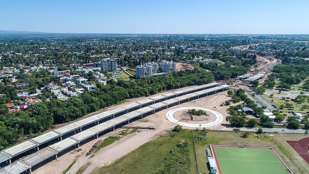 Lee más sobre el artículo Avenida Circunvalación de la Ciudad de Córdoba: Una Solución Integral al Tráfico y la Infraestructura