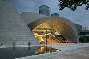 Lee más sobre el artículo MOCAPE en Shenzhen: Un Icono Arquitectónico y Ecológico