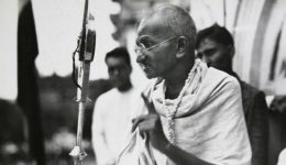 Mahatma Gandhi – Lideres